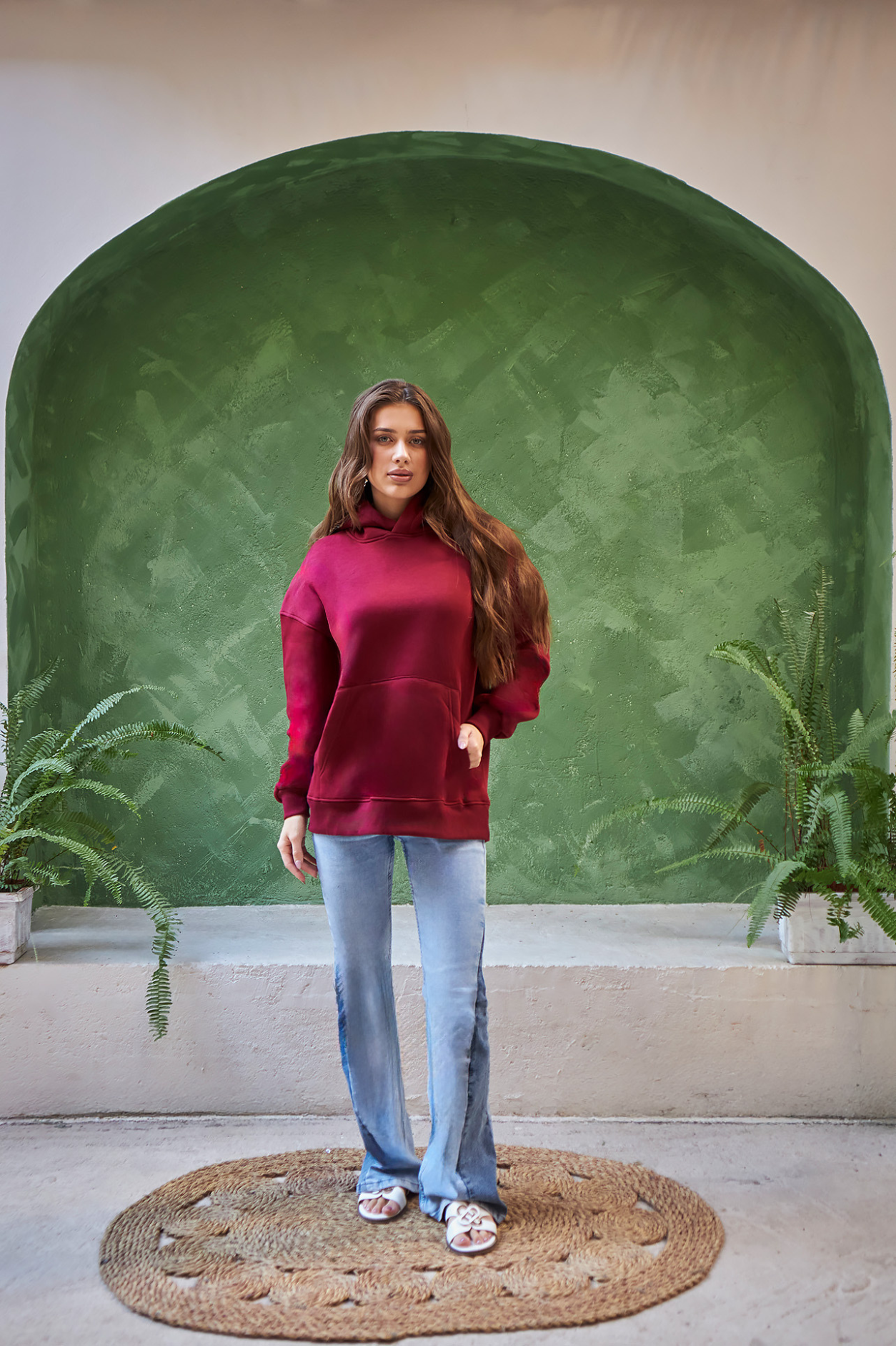 Leil Essential Hoodie in Crimson Night